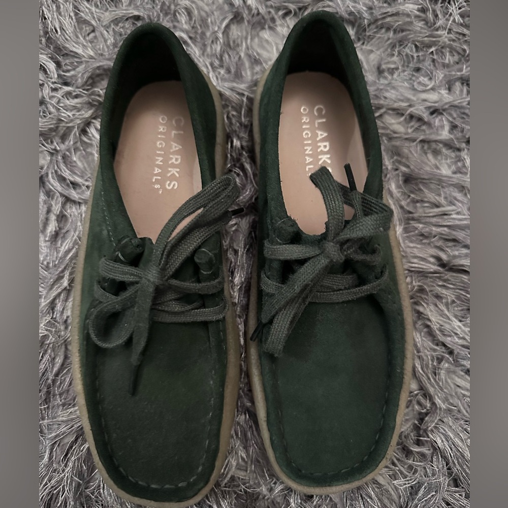 Clark’s Originals women’s Wallabee Cup Dark Green Suede Leather 7 M/ 37.5 GUC